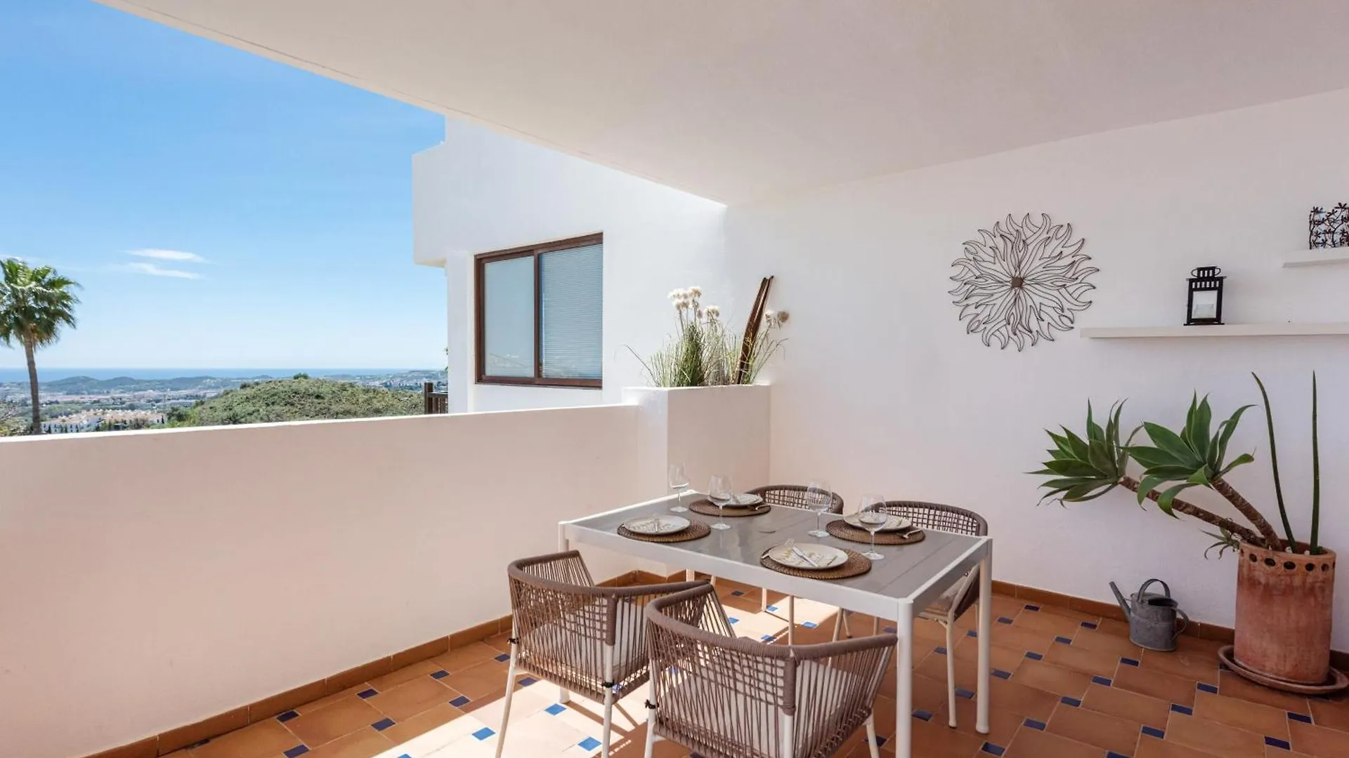 Incredible Apartment With Sea Views And Balcony Mijas