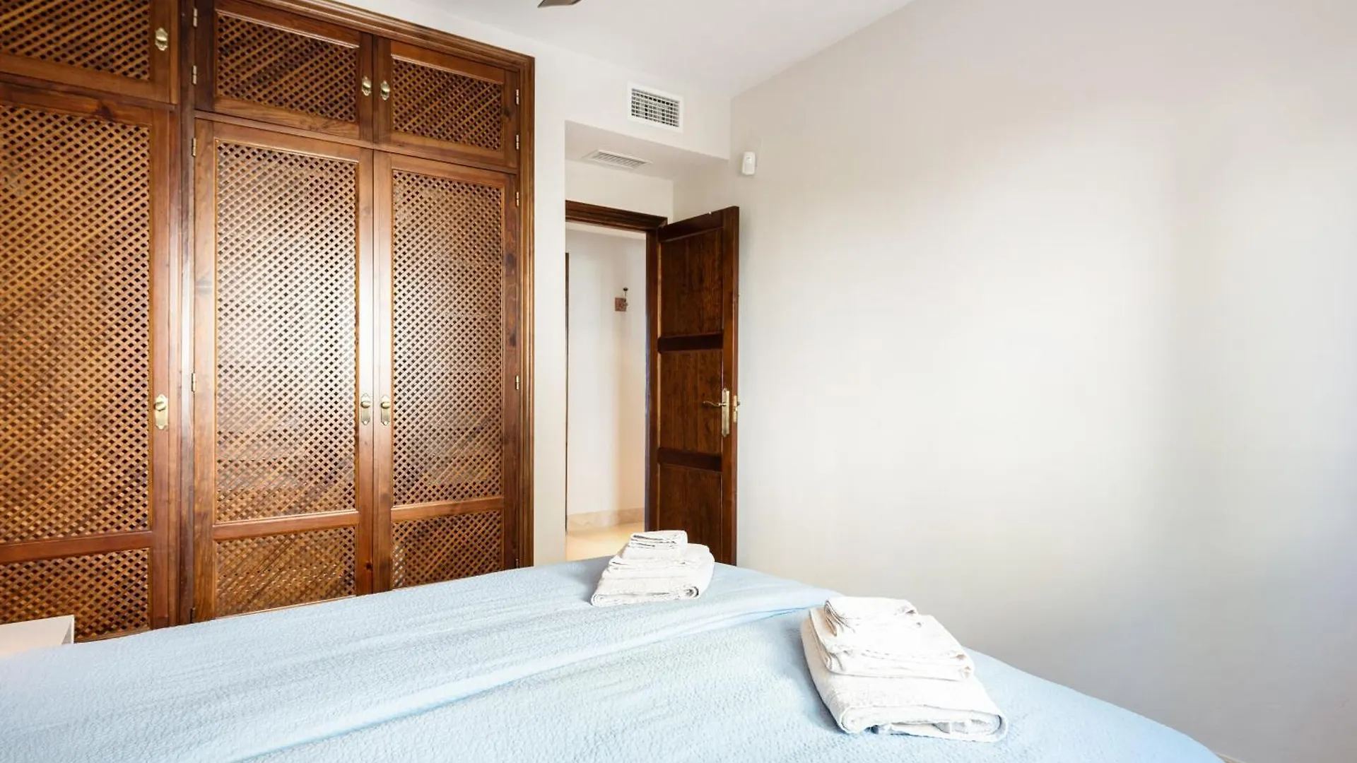 Incredible Apartment With Sea Views And Balcony Mijas